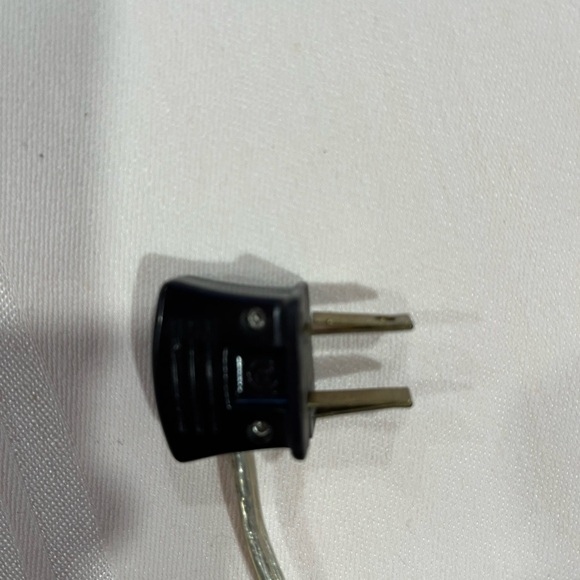 Antique Glass Table Lamp - Picture 11 of 12